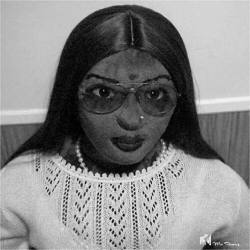 Dhila_BW