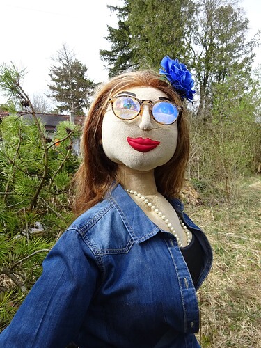 Anette_Garden_22_Portrait