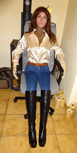Maria_Jeans_Satin_Blouse_05