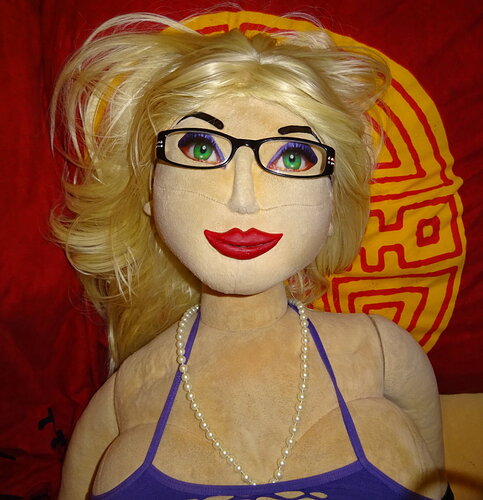 New_Dark_Lisa_Lips_02