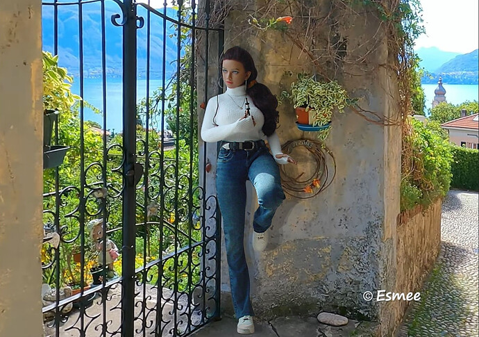 Standing Esmee in Italy