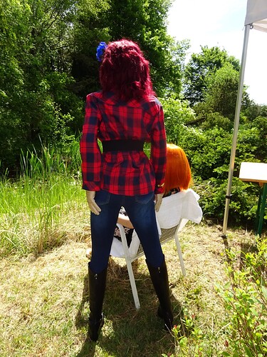 14_Petra_and_Galina_Enjoying_View_over_Pond_02