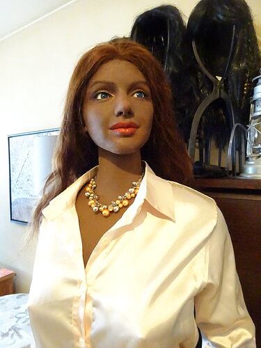 Michelle_Waiting_for_Chimney_Sweeper_03