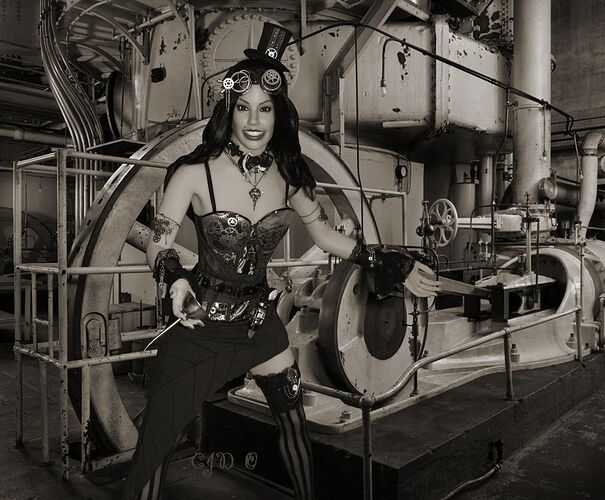 Steampunk_Engine_Babe_01s