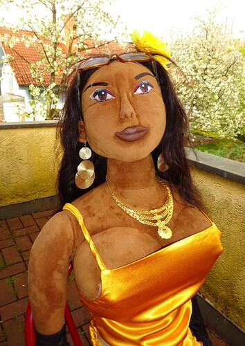 Roxi_Gold_Dress_07_Portrait