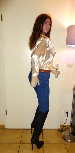 Maria_Jeans_Satin_Blouse_04