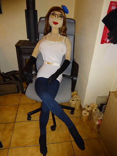 Anette_Off_Duty_240115_01