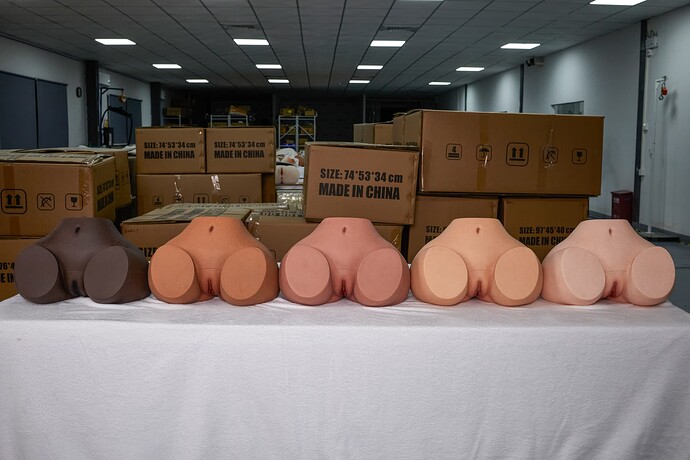 Factory-Photo-RS-6 Butt Torso2