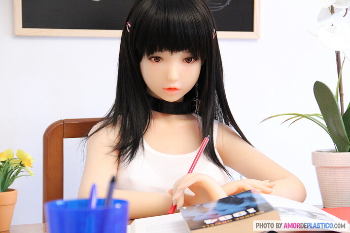 nina-exdoll-schoolgirl-10