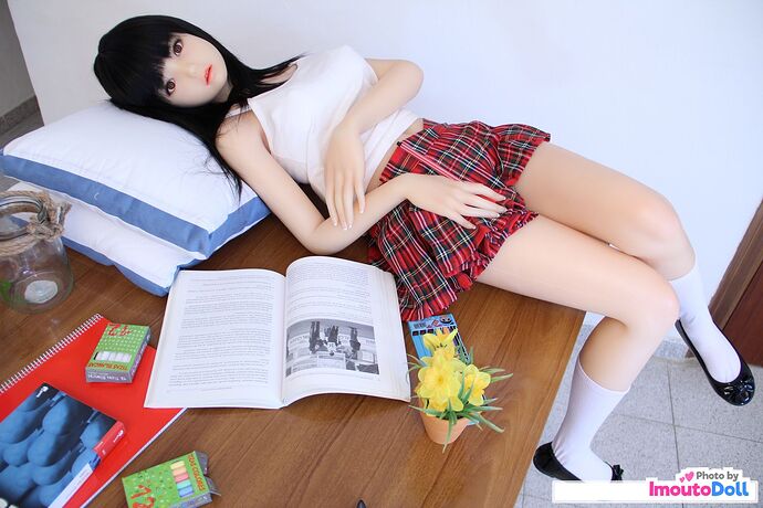 nina-exdoll-schoolgirl-08
