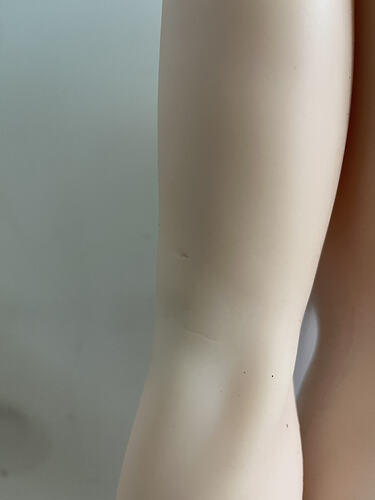 Arm scratch 手臂划痕