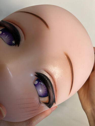 眼睑坑洼-Tiny pits between eyebrow and eyelid