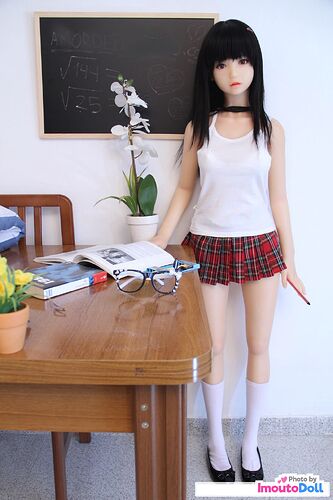 nina-exdoll-schoolgirl-15