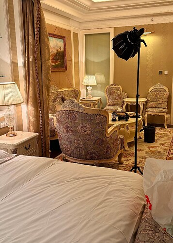 Behind the scene (4)