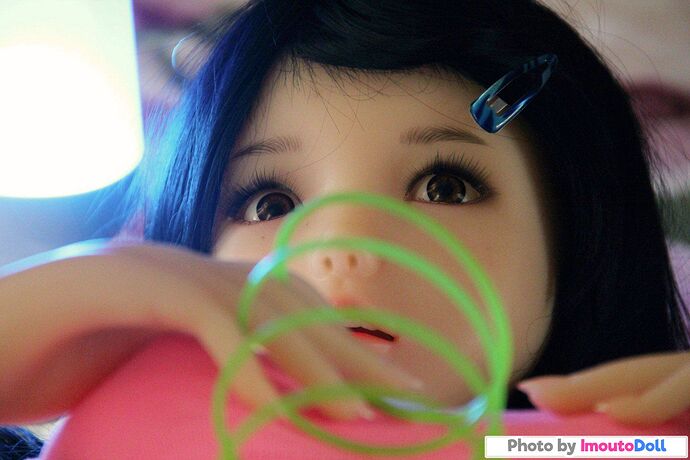 muneca-cantante-k-pop-realista-tamano-real-08