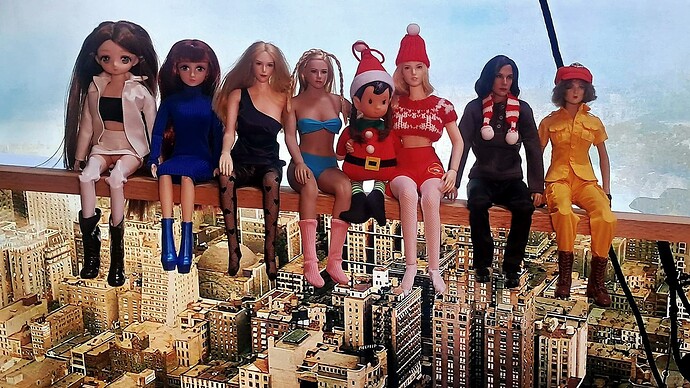 Amilie and Friends with Elf from the Shelf 01